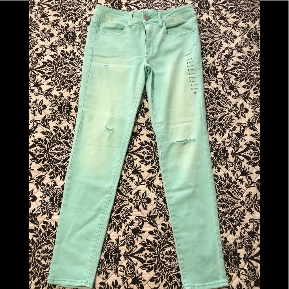 American Eagle Women’s Midrise Jegging - Size 6